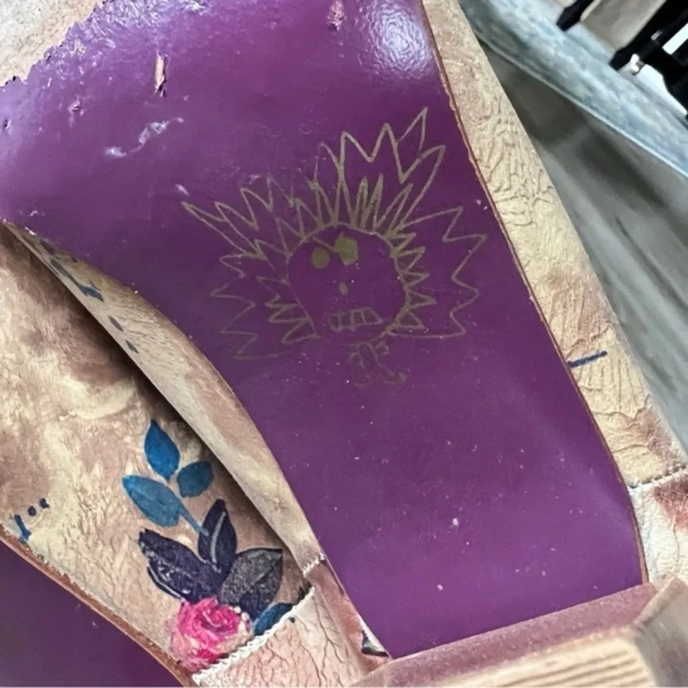 Rare Find Handmade Goka Floral Boot - Picture 5 of 5